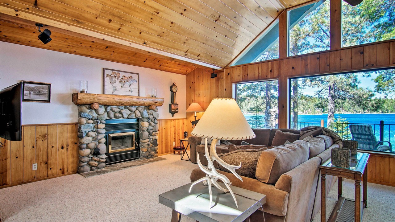Photo of Bedroom in Meeks Bay