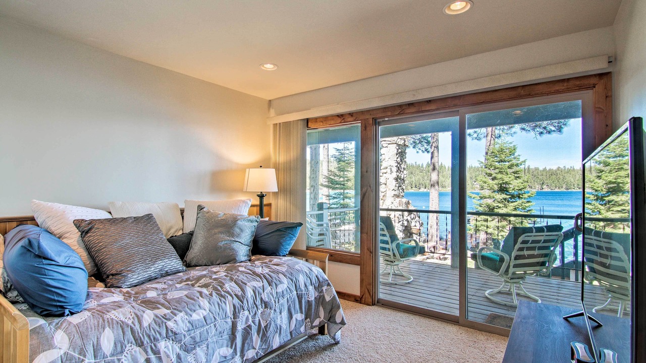 Photo of Bedroom in Meeks Bay