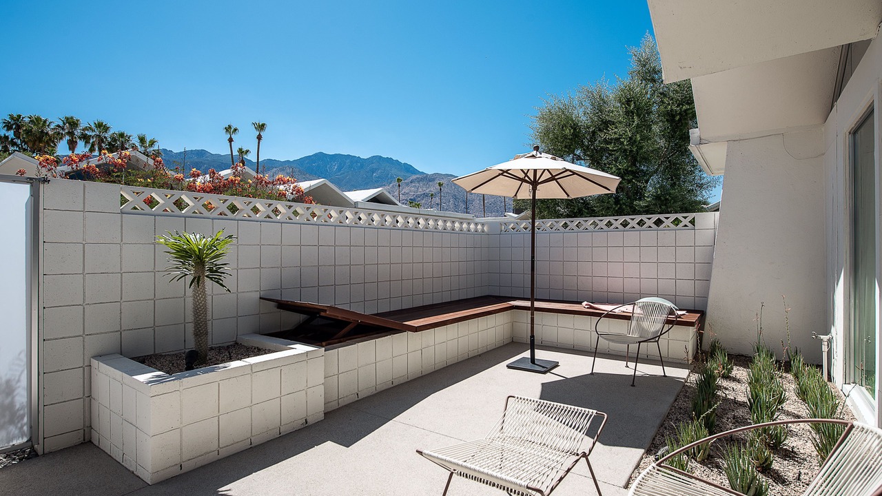 Photo of Patio Balcony in Araby Commons