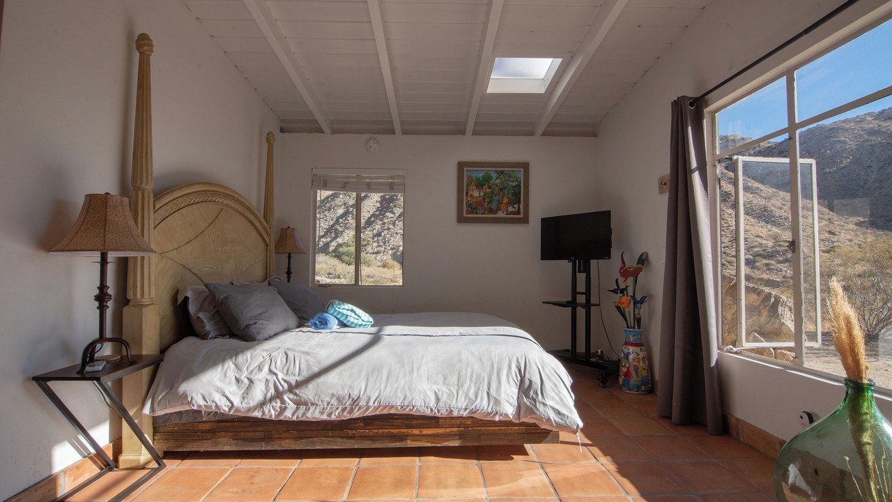 Photo of Bedroom in Morongo Valley
