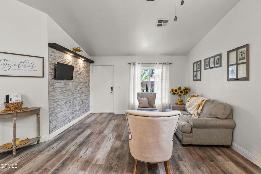 Photo of Livingroom in Camarillo