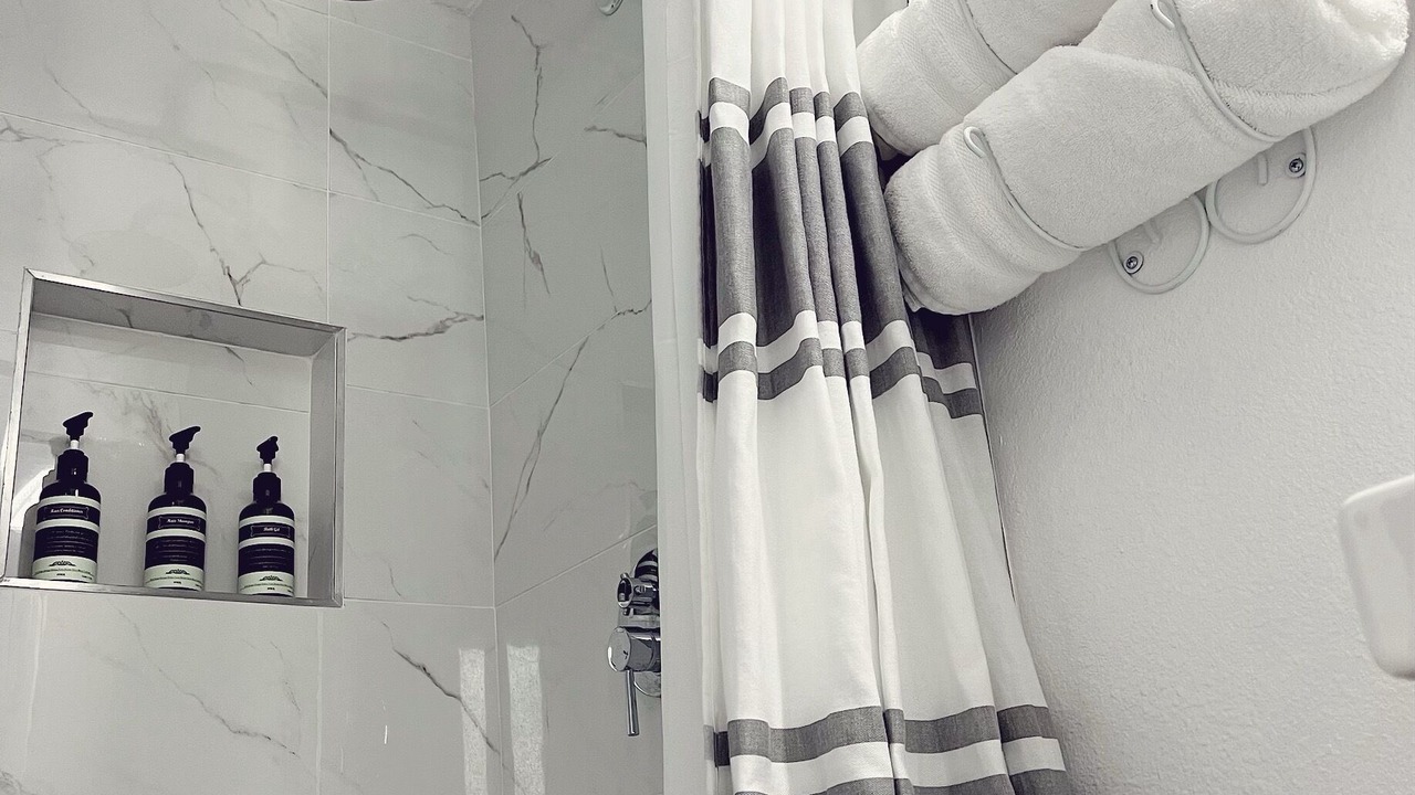 Photo of Bathroom in Van Nuys