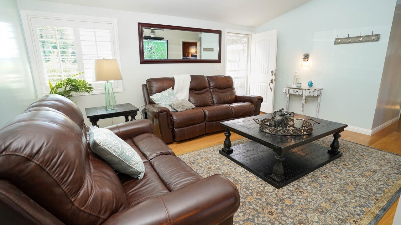 Photo of Livingroom in Canyon Country