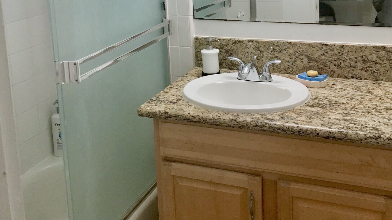 Photo of Bathroom in Bay Park