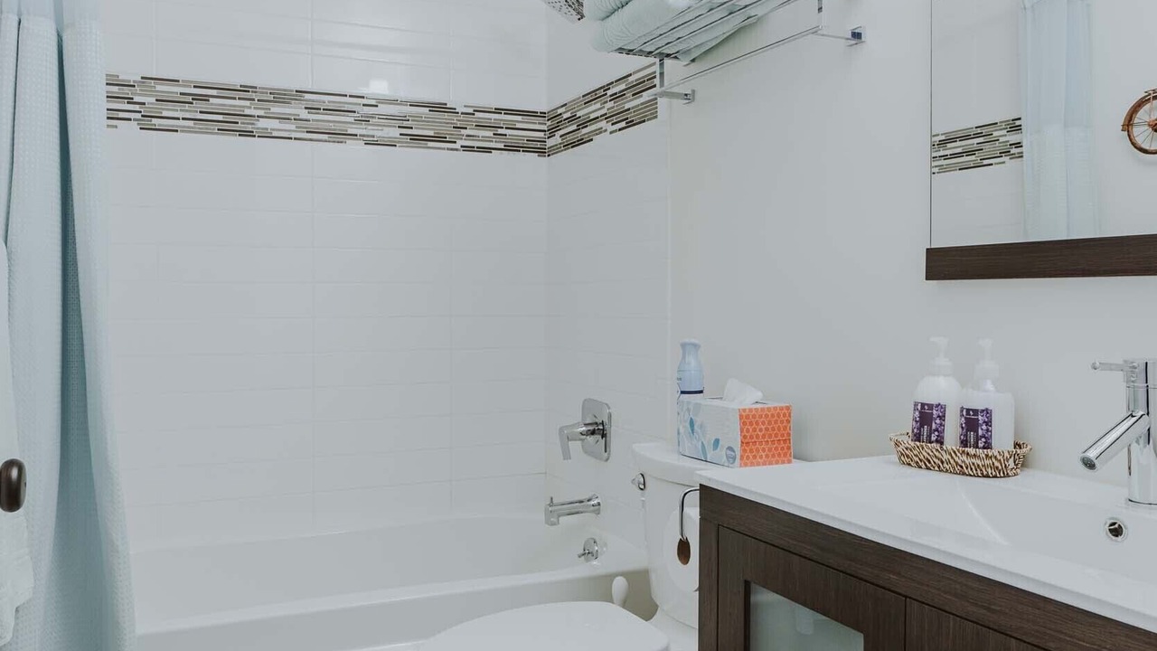 Photo of Bathroom in Carpinteria