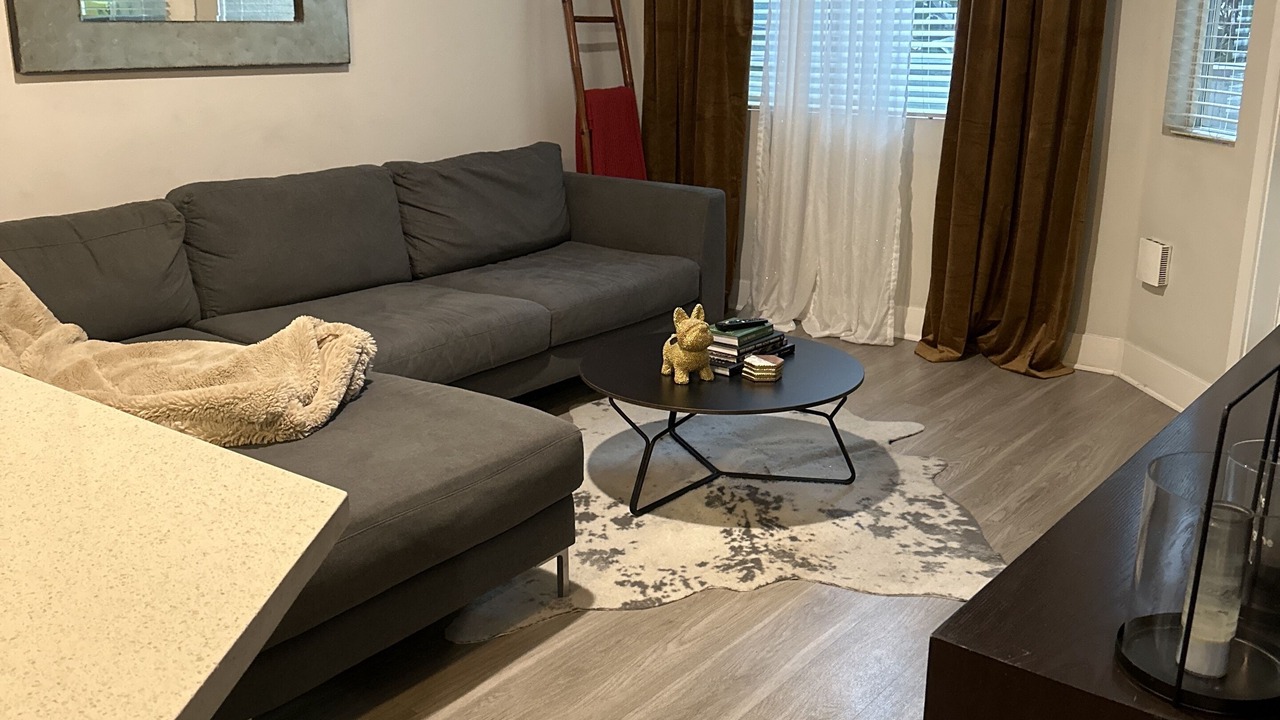 Photo of Livingroom in Little Tokyo