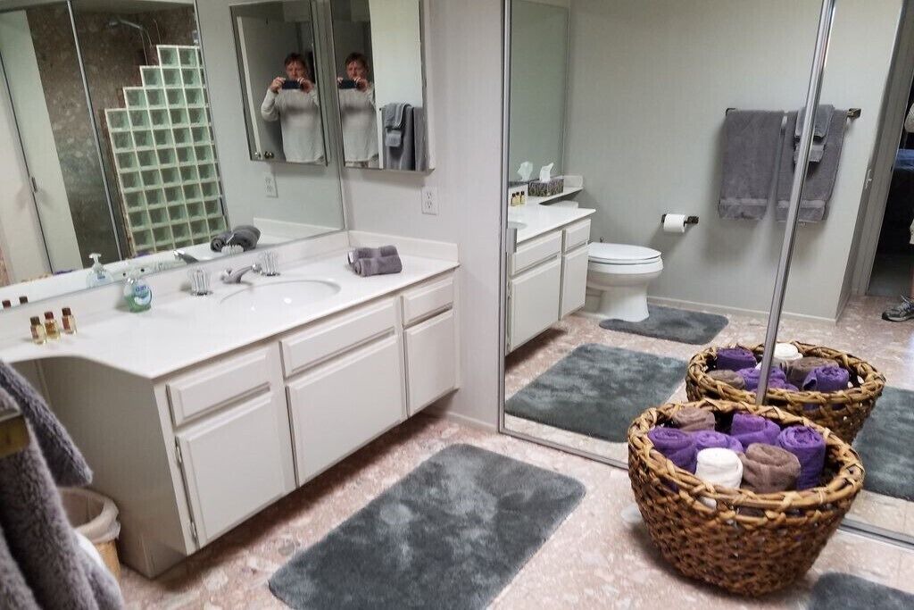 Photo of Bathroom in Sunrise Vista Chino