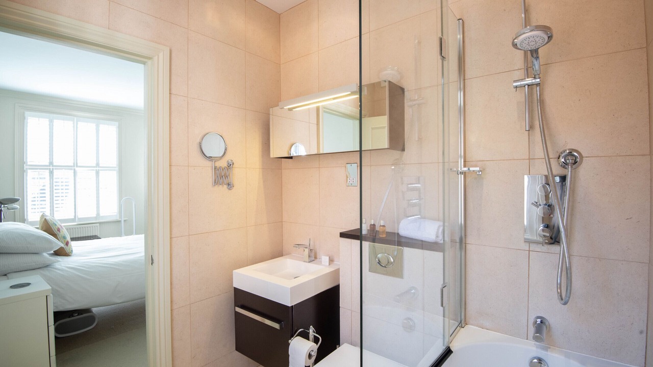 Photo of Bathroom in Parsons Green and Walham