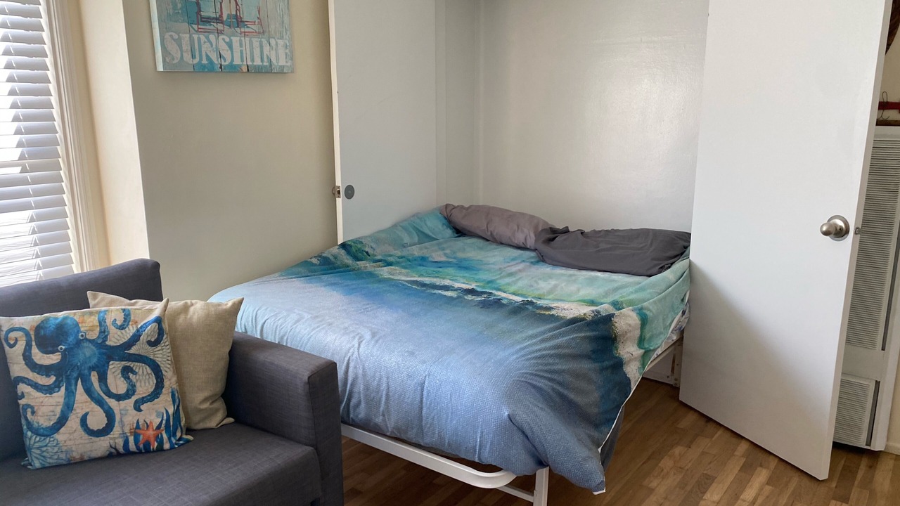 Photo of Bedroom in Belmont Shore