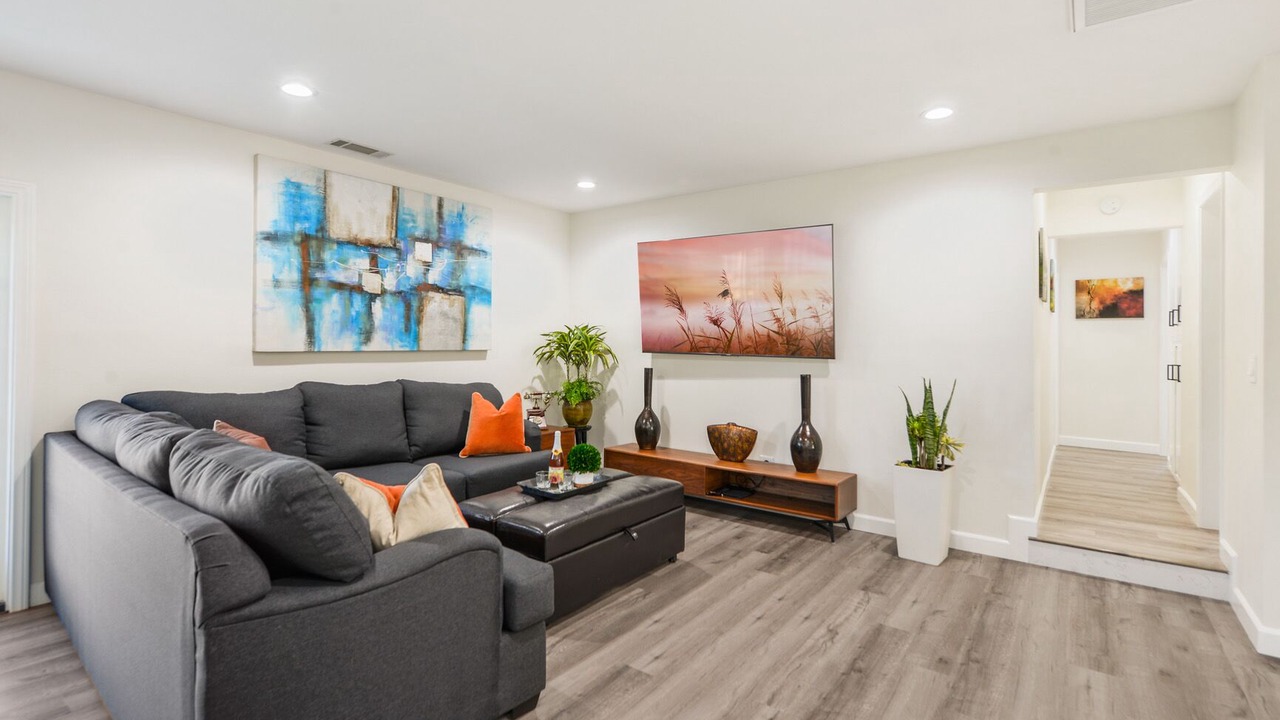 Photo of Bedroom in Orange