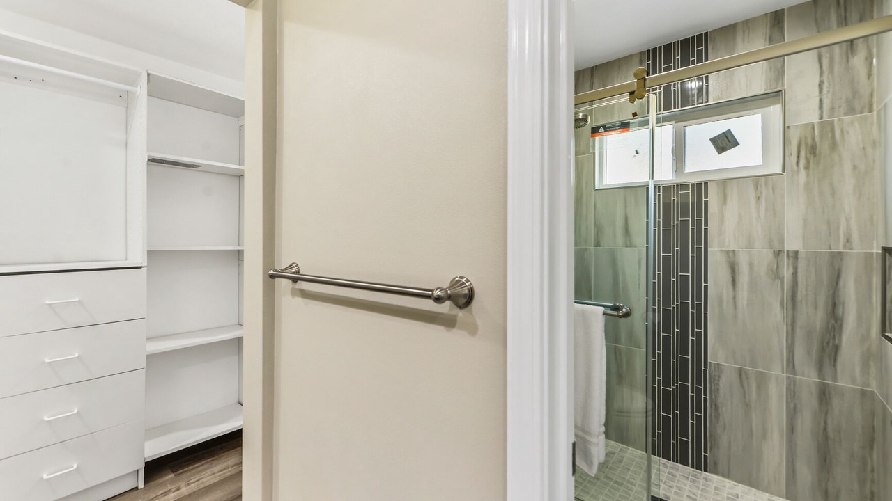 Photo of Bathroom in Orange