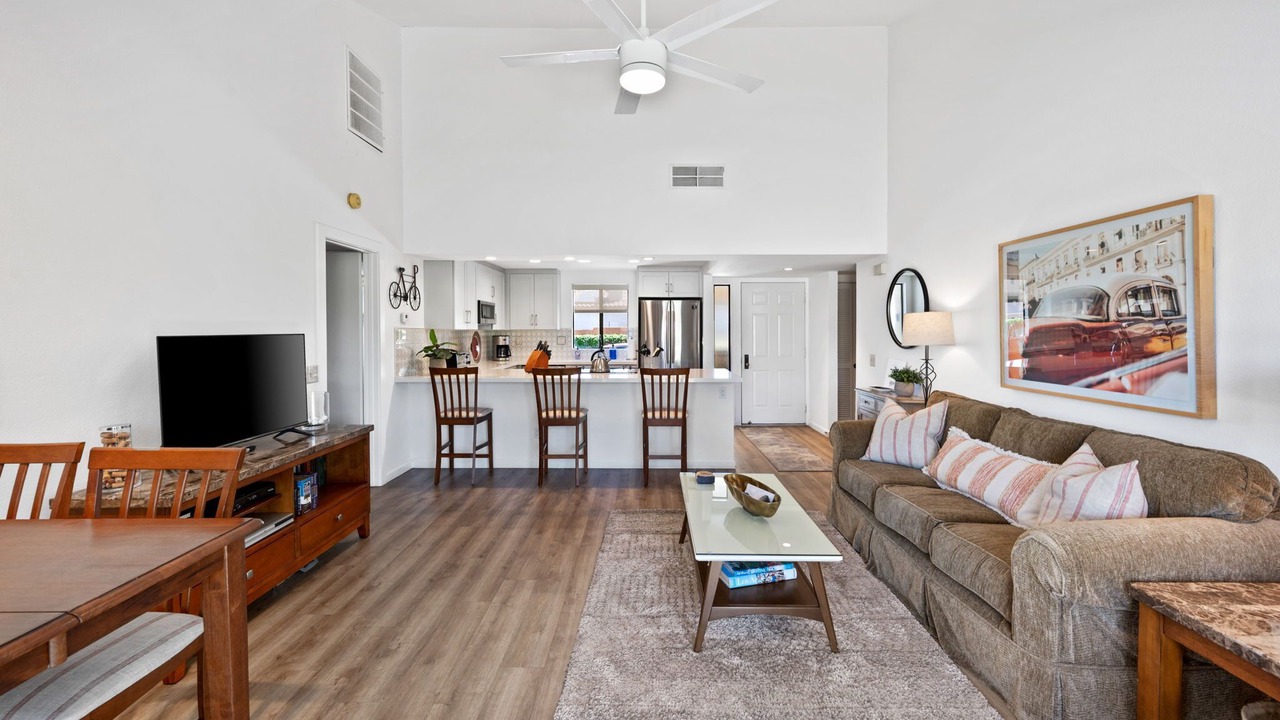 Photo of Livingroom in Palm Desert