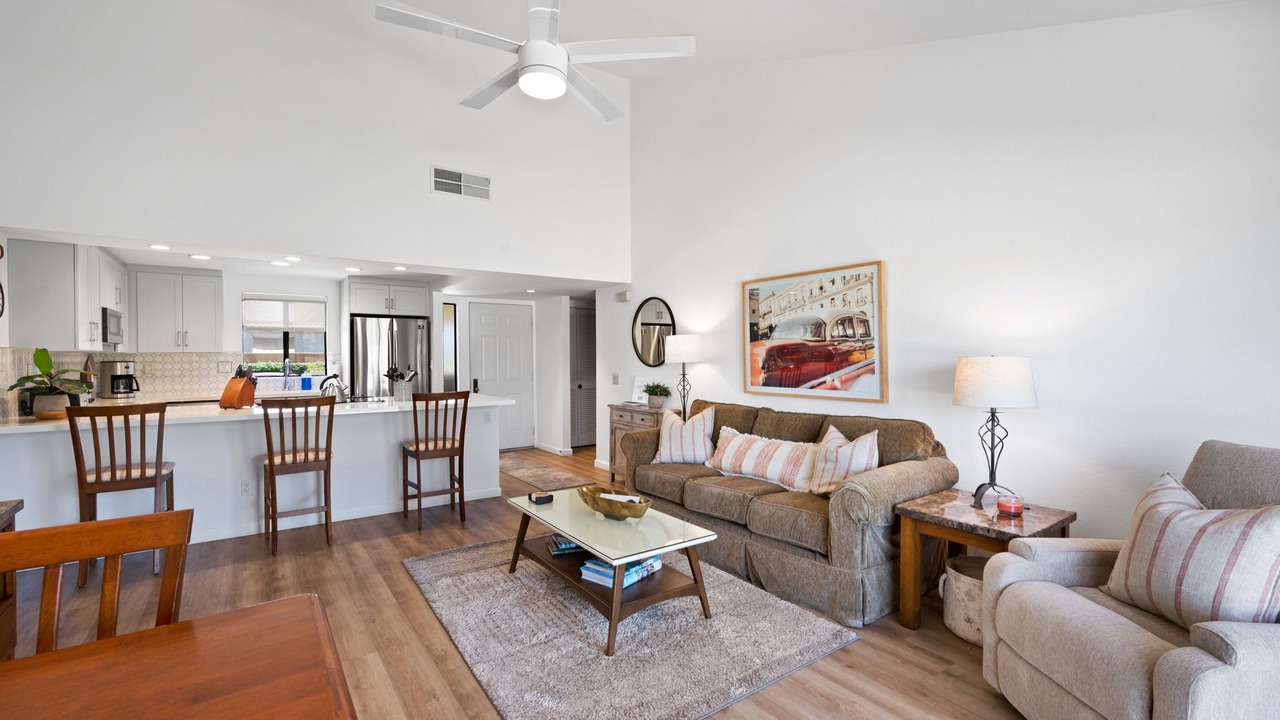 Photo of Livingroom in Palm Desert