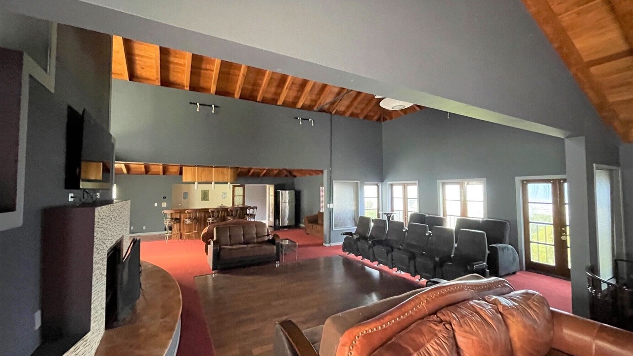 Photo of Livingroom in Hacienda Heights