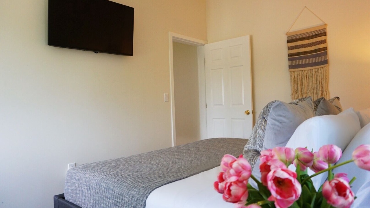 Photo of Bedroom in Harbor