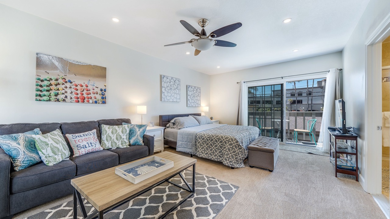 Photo of Bedroom in Huntington Beach