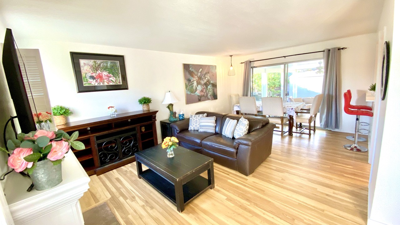 Photo of Livingroom in Sherwood Forest and Thistle Development