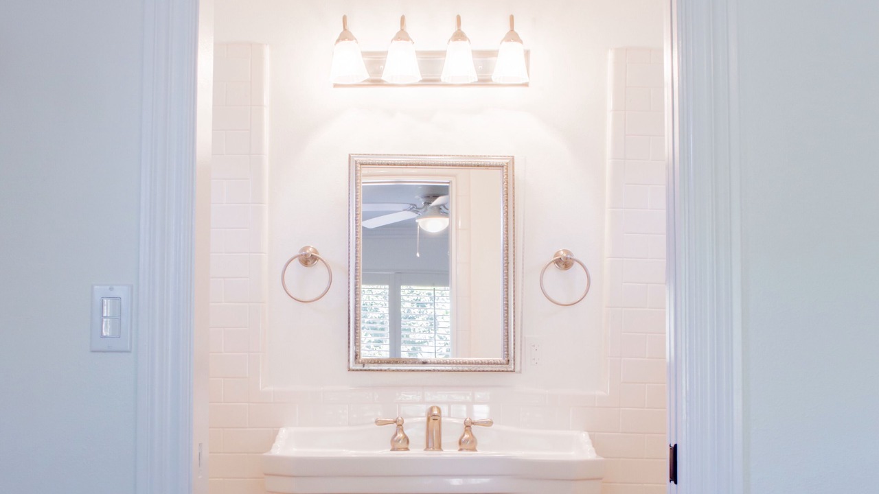 Photo of Bathroom in Sherwood Forest and Thistle Development