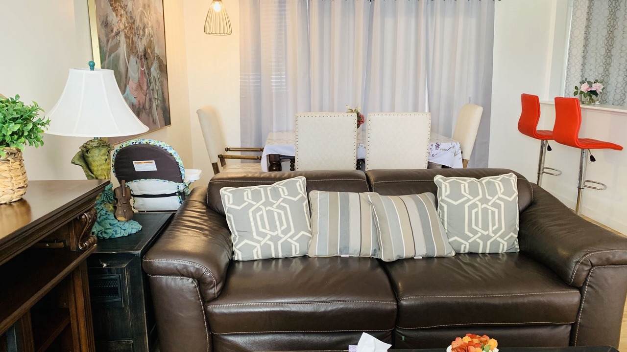 Photo of Livingroom in Sherwood Forest and Thistle Development