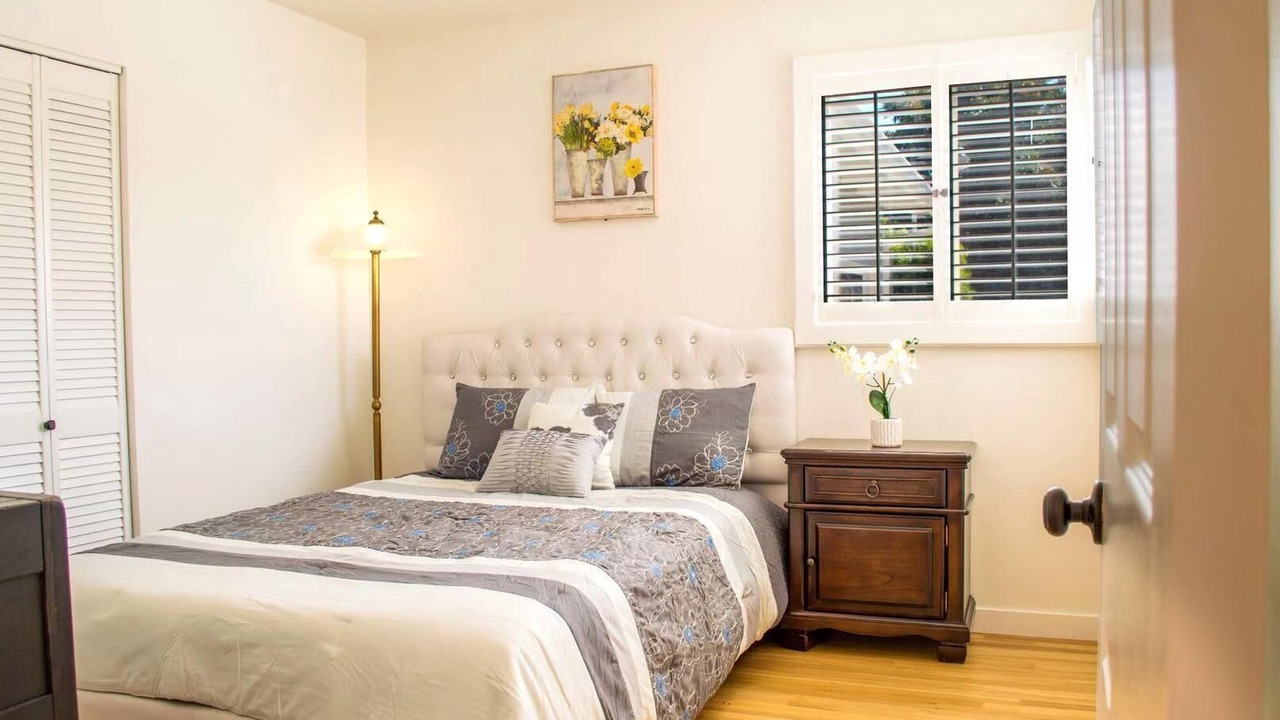 Photo of Bedroom in Sherwood Forest and Thistle Development