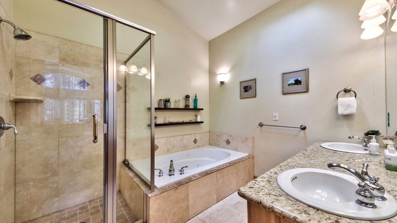 Photo of Bathroom in Tahoe Island