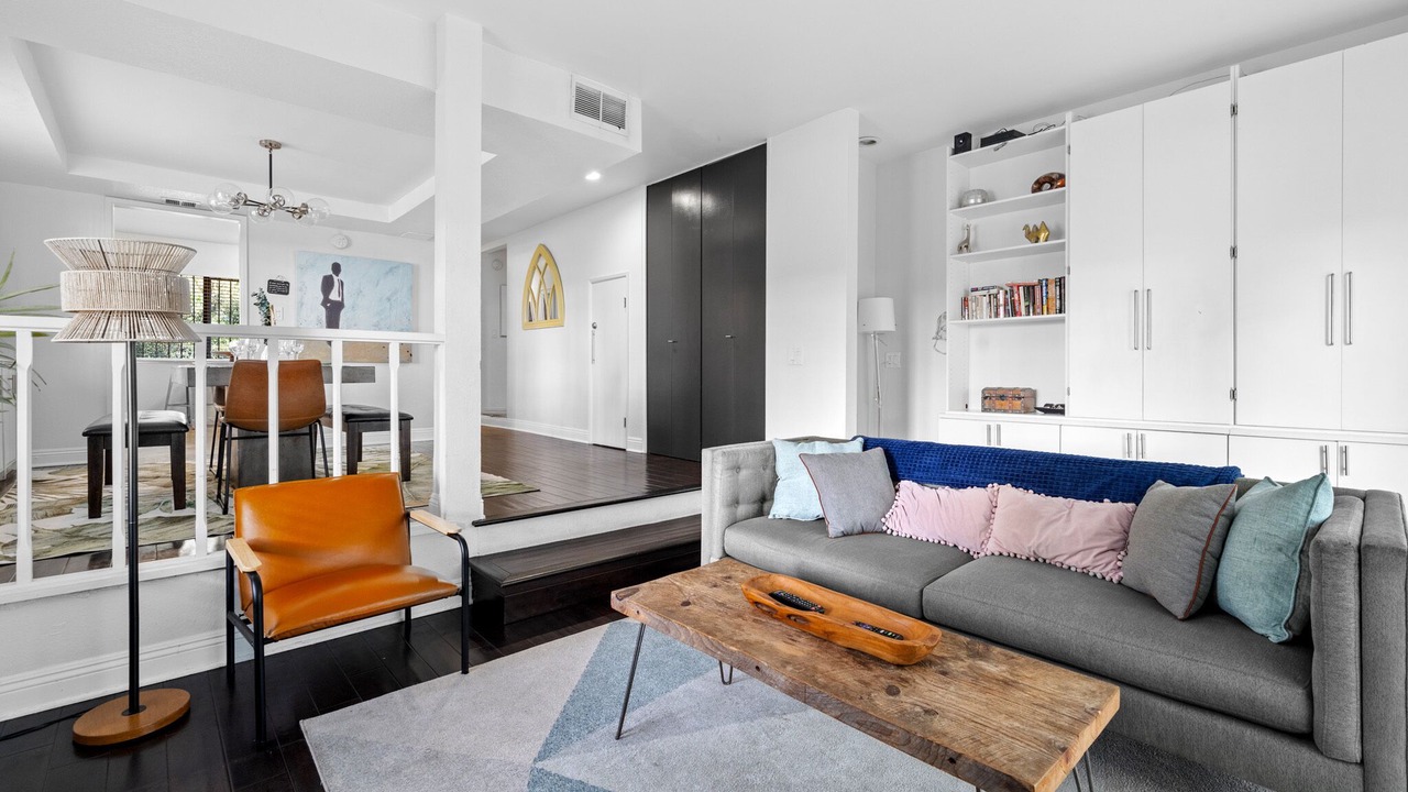 Photo of Livingroom in Hollywood