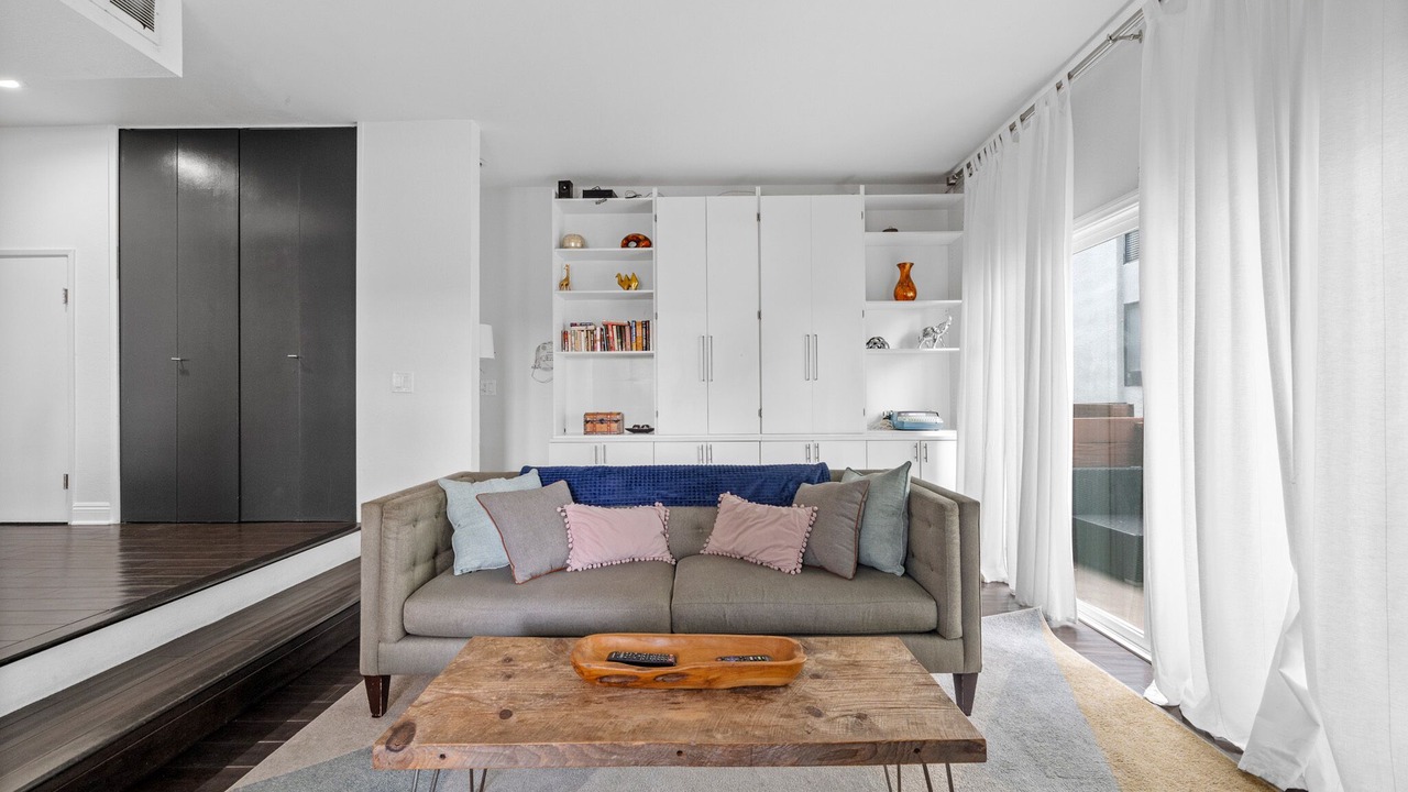 Photo of Livingroom in Hollywood