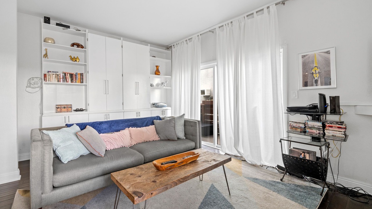 Photo of Livingroom in Hollywood