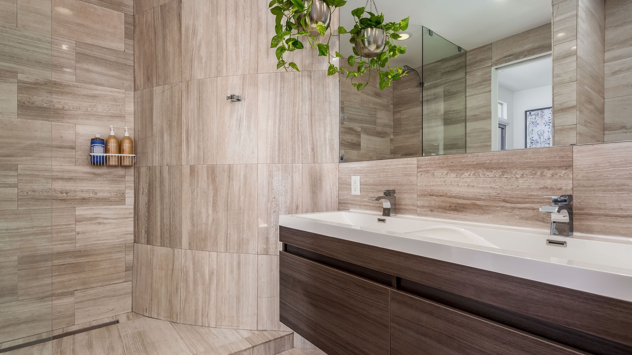 Photo of Bathroom in Melrose