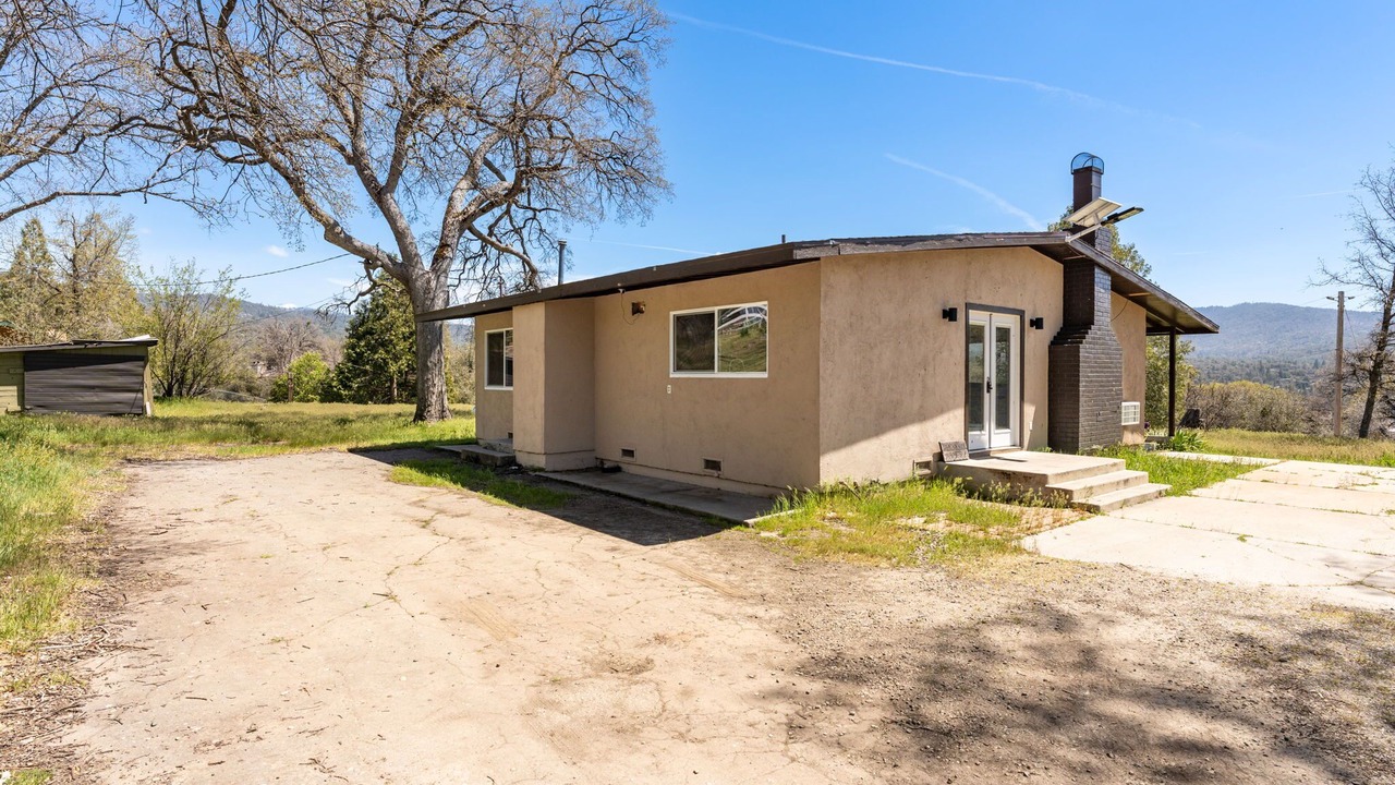 Photo of Outdoor in Oakhurst