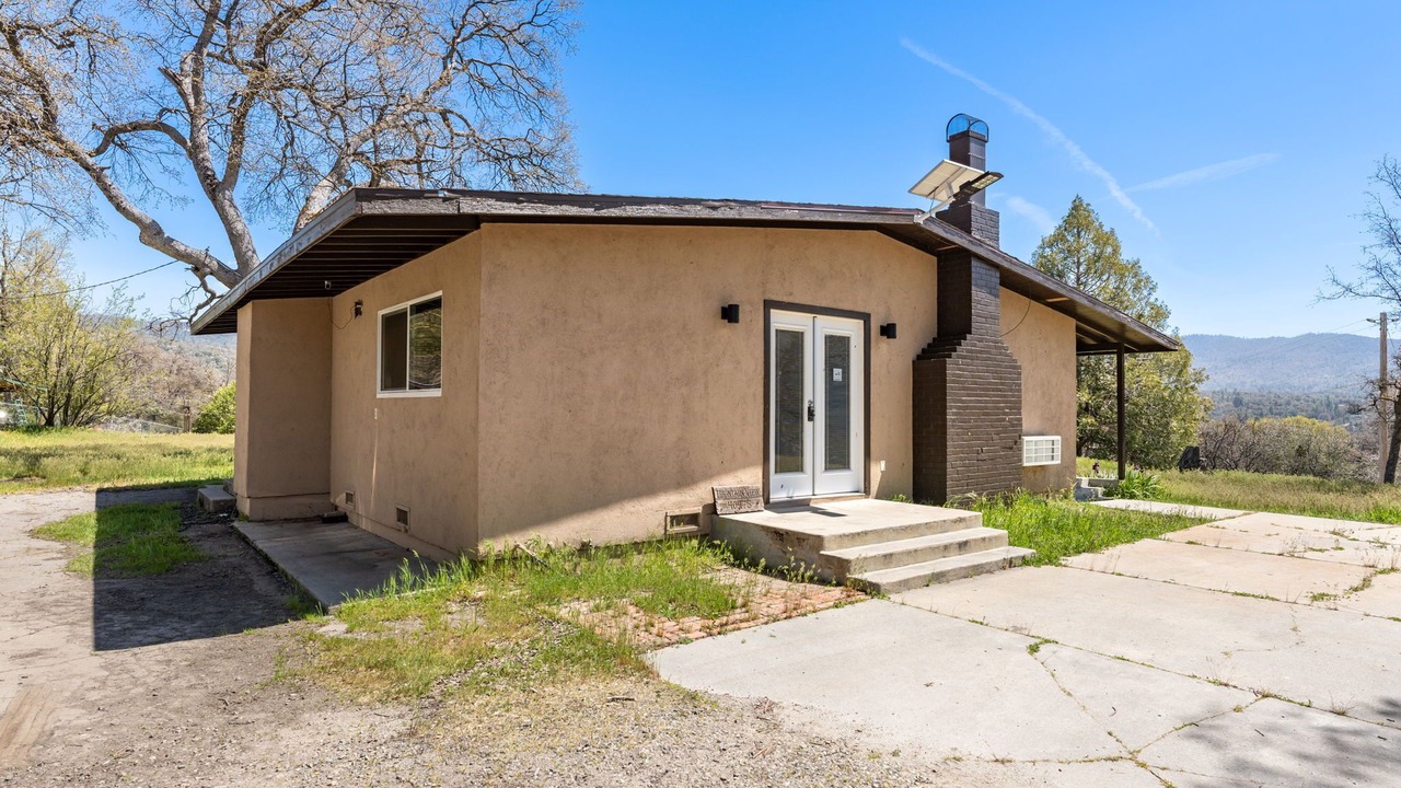 Photo of Outdoor in Oakhurst