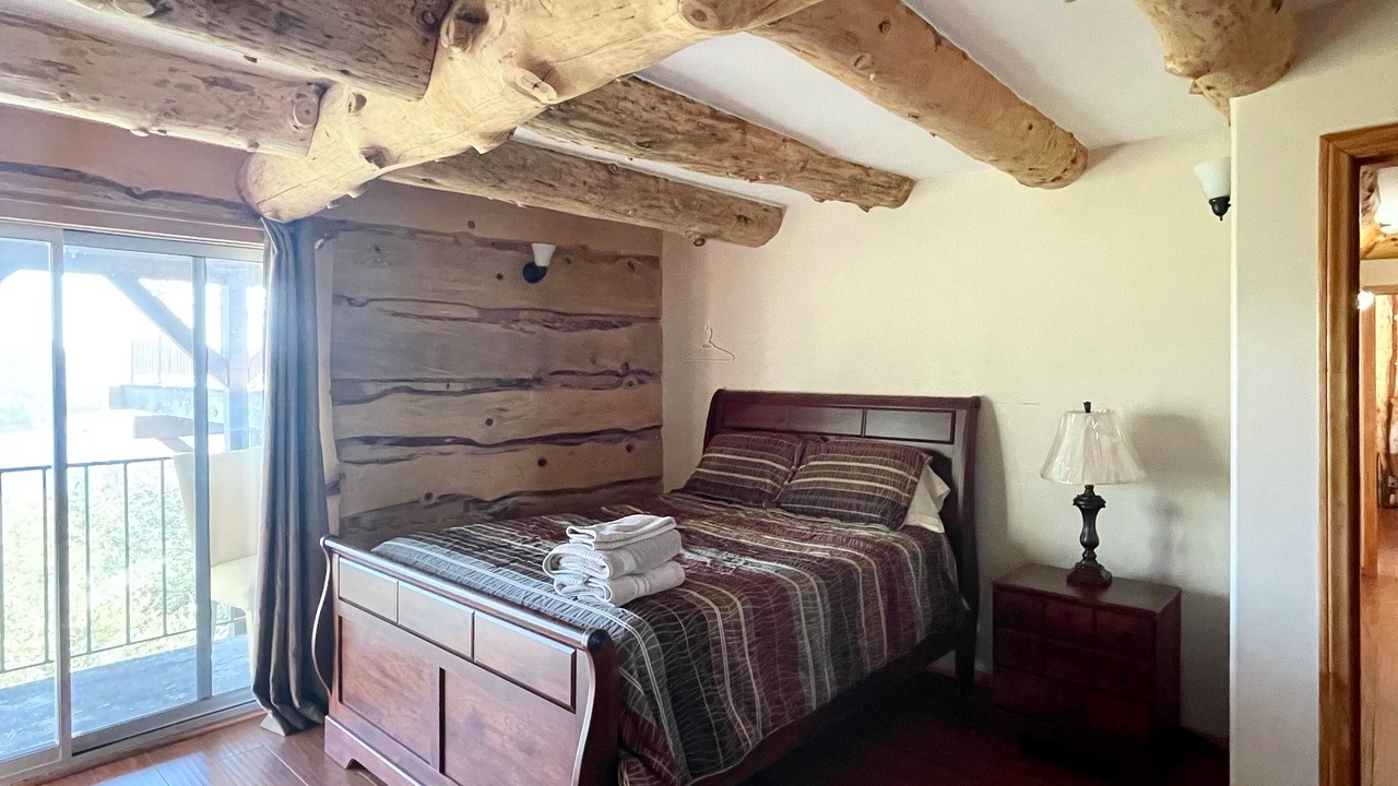 Photo of Bedroom in Lake Arrowhead