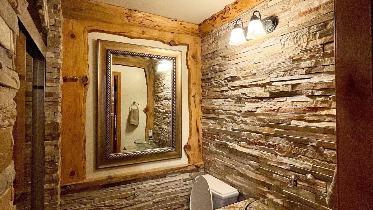 Photo of Bathroom in Lake Arrowhead