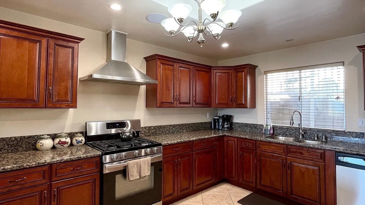 Photo of Kitchen in Lake Arrowhead