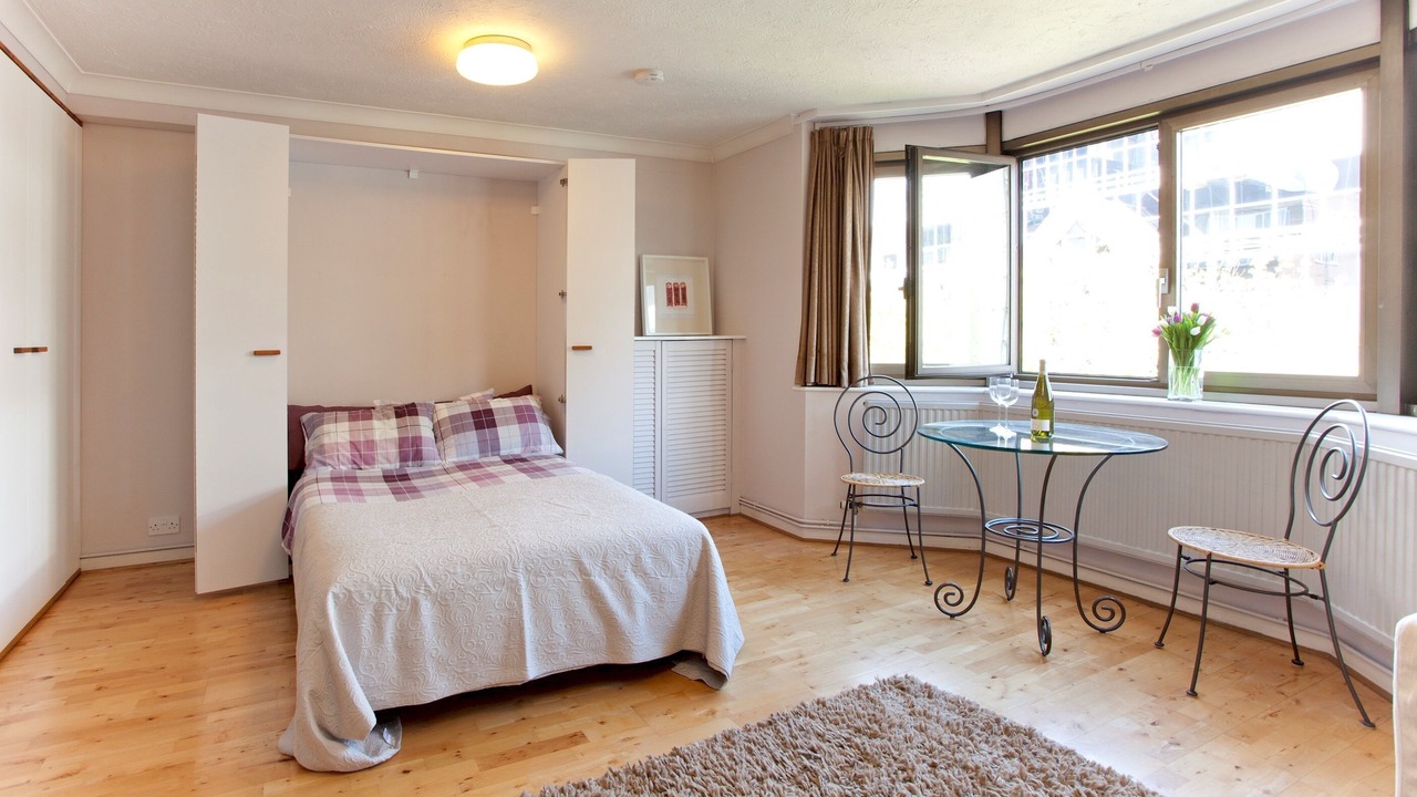 Photo of Bedroom in Tower Hill