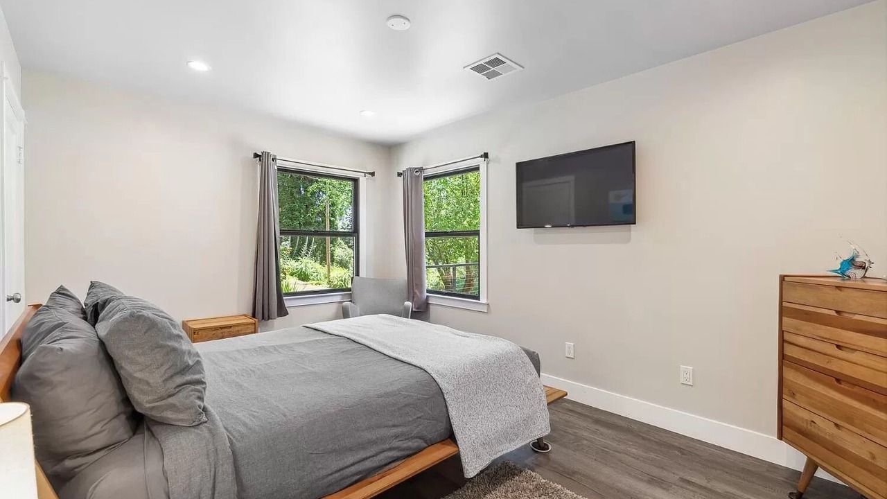 Photo of Bedroom in Anchor Bay
