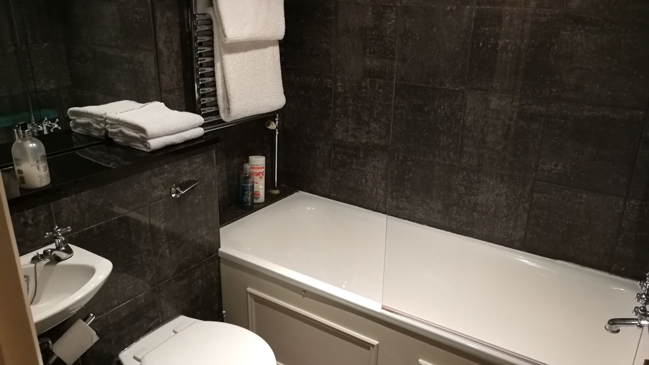 Photo of Bathroom in Vincent Square