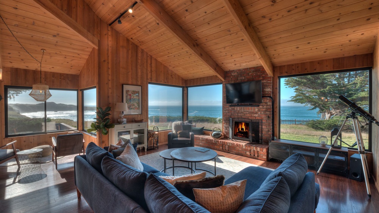 Photo of Livingroom in Sea Ranch