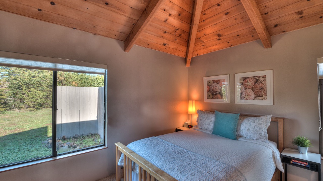 Photo of Bedroom in Sea Ranch