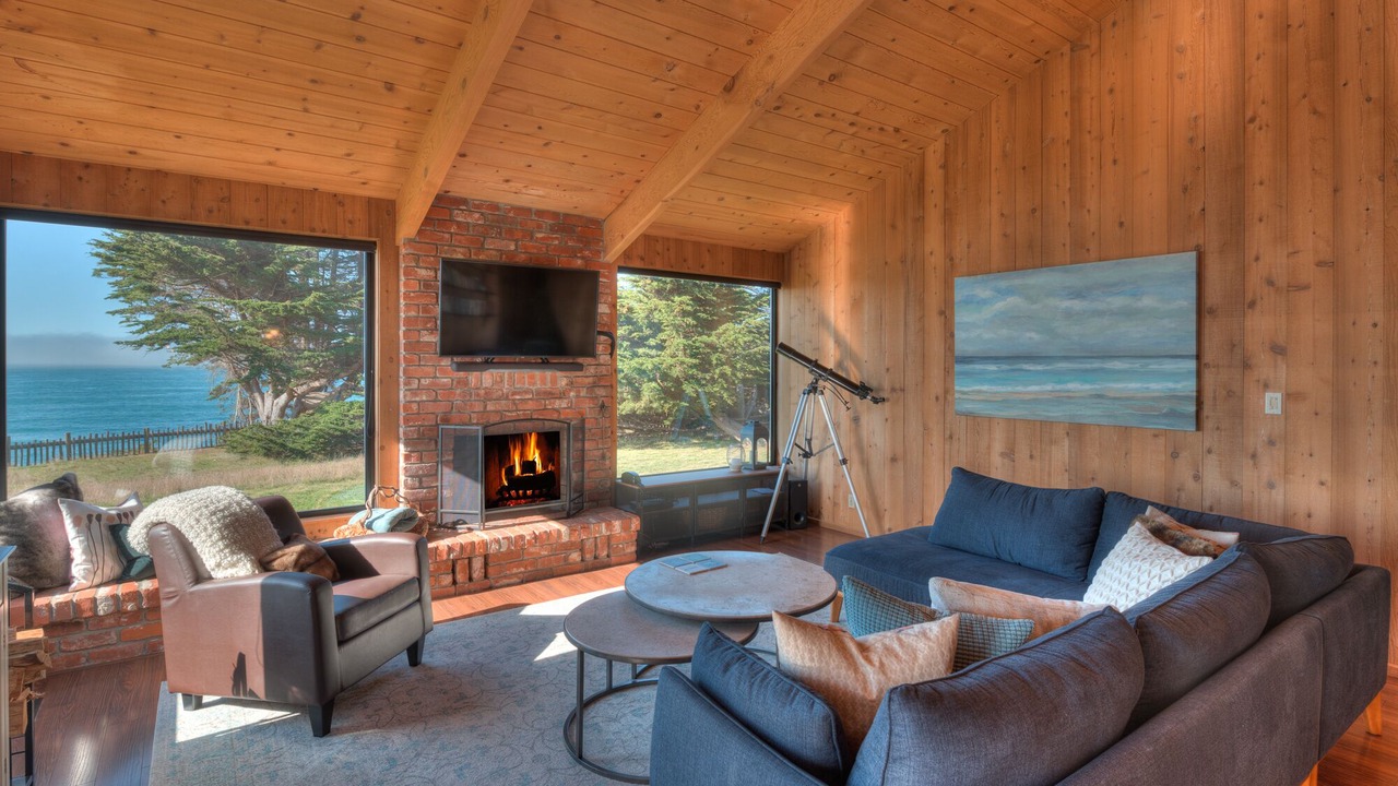 Photo of Livingroom in Sea Ranch