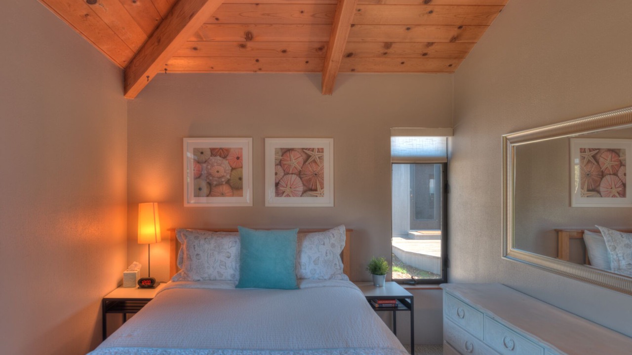 Photo of Bedroom in Sea Ranch