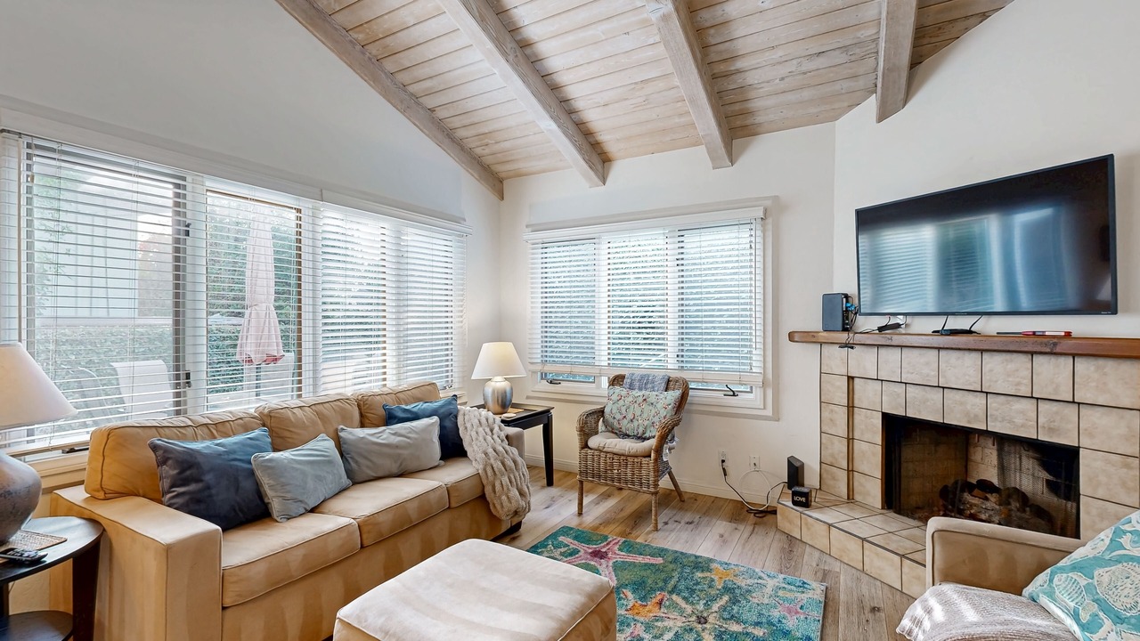 Photo of Livingroom in East Beach