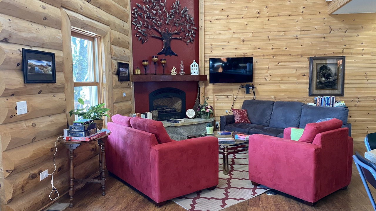 Photo of Livingroom in Sanger
