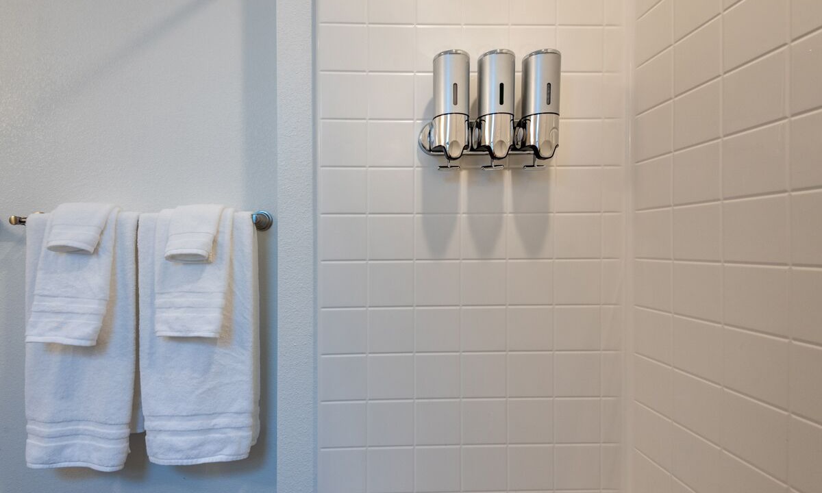 Photo of Bathroom in Harbor