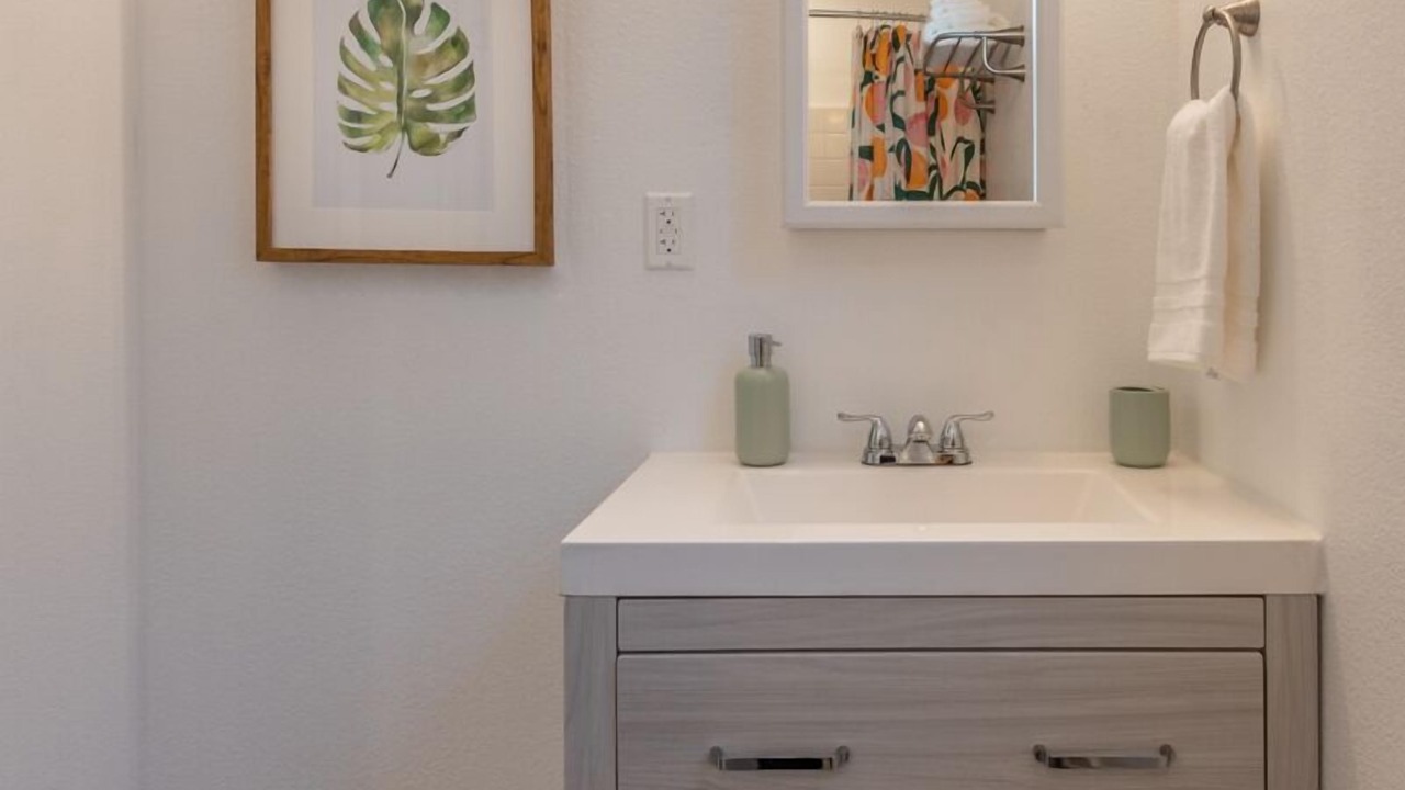 Photo of Bathroom in Harbor