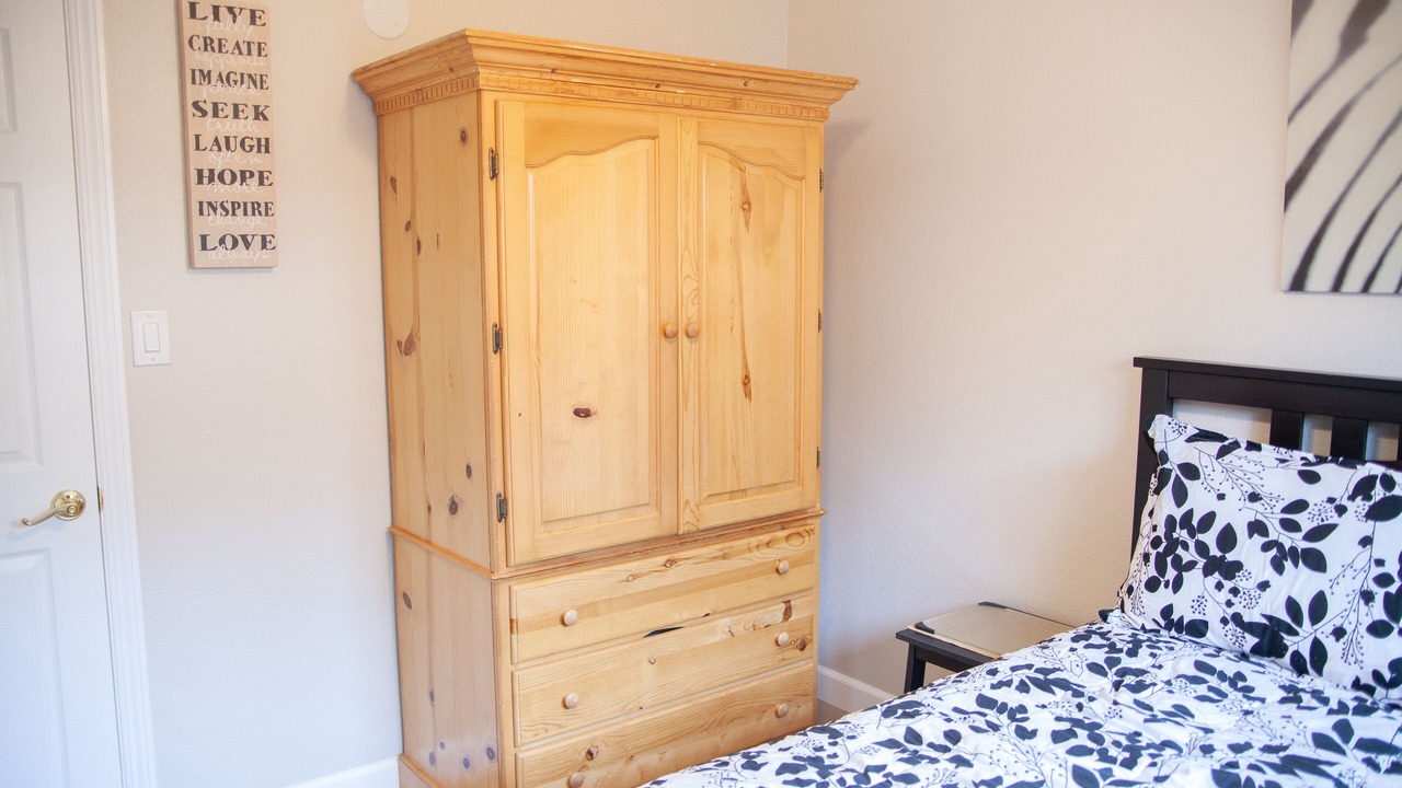 Photo of Bedroom in Orange