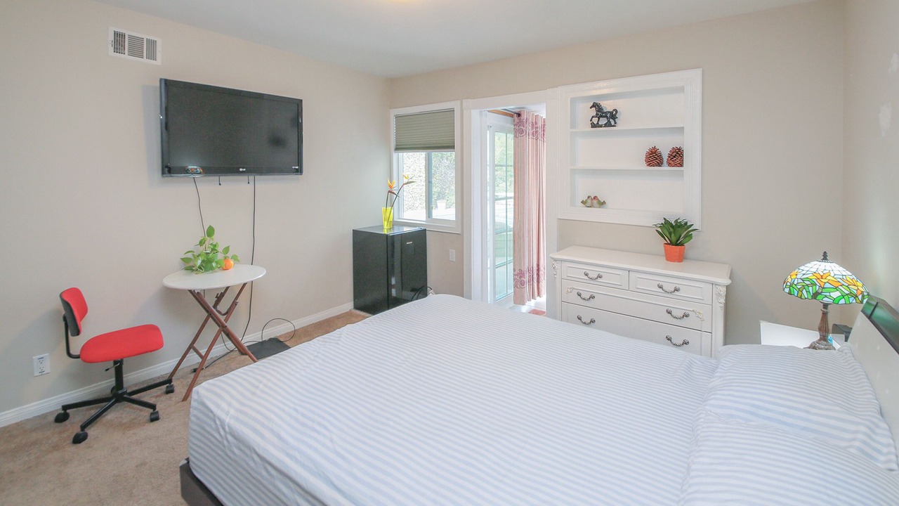 Photo of Bedroom in Rancho Palos Verdes