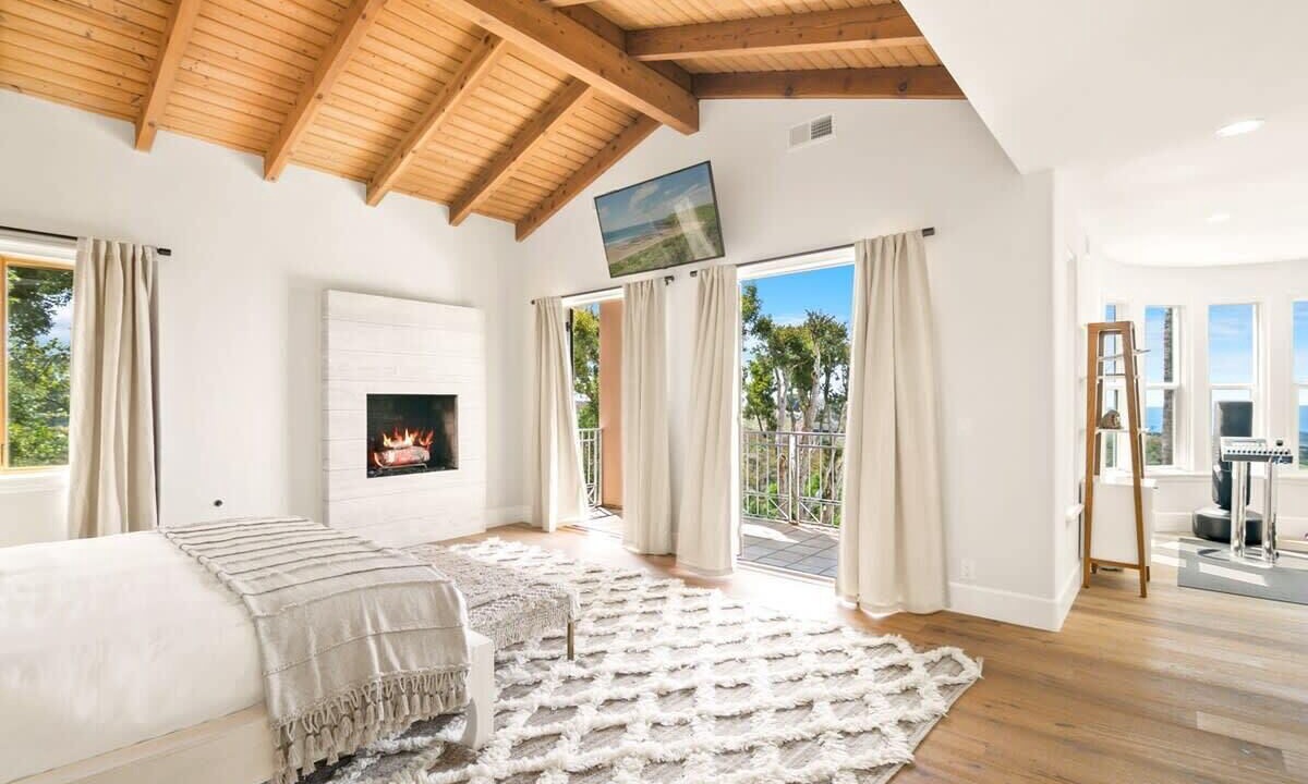 Photo of Others in Central Malibu