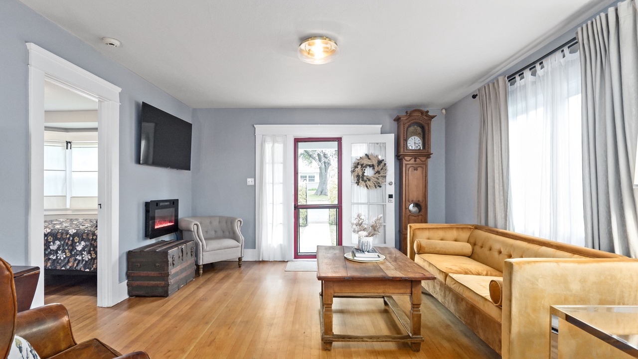 Photo of Livingroom in Glendora