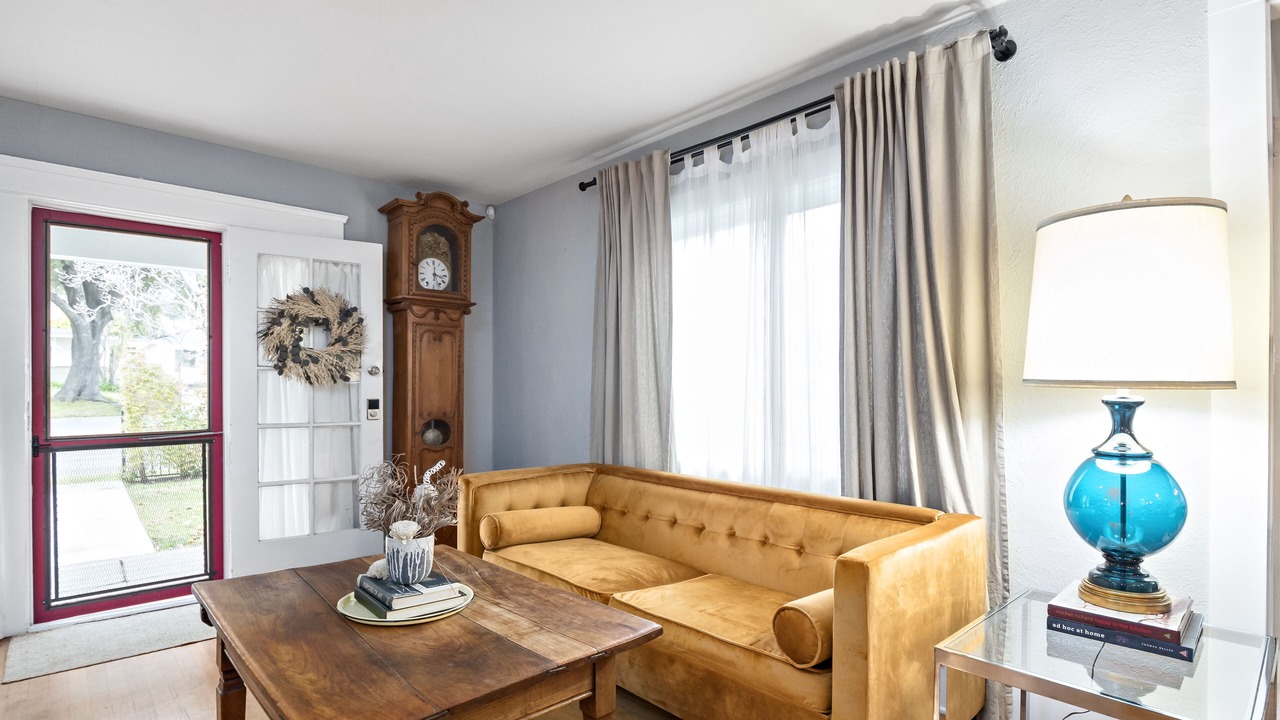 Photo of Livingroom in Glendora